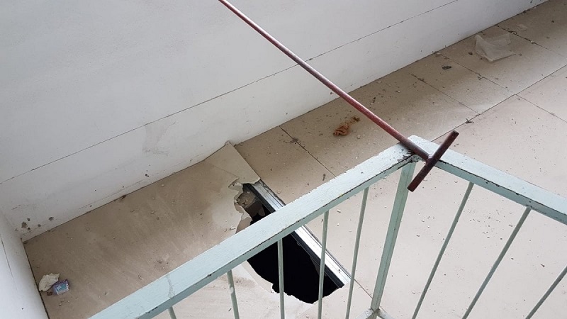 Crolla il pavimento in una scuola prof vola giù da tre metri copy