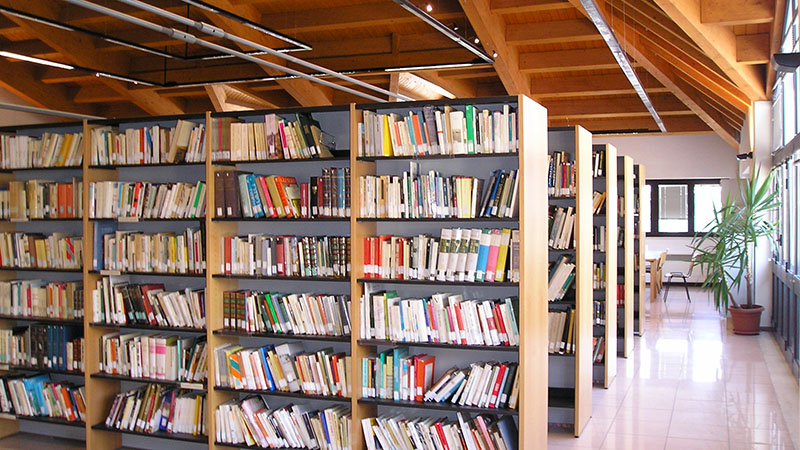 biblioteca libri